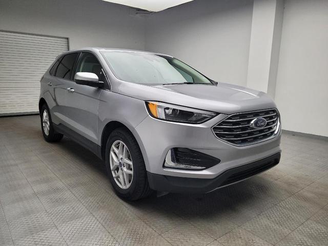 Photo of 2022 Iconic Silver Metallic Ford Edge