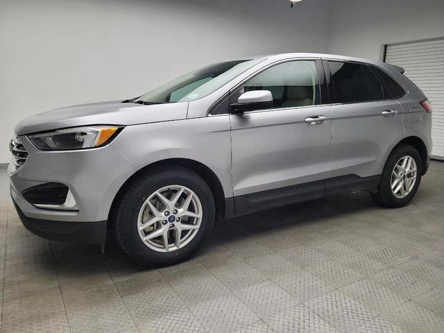 Photo of 2022 Iconic Silver Metallic Ford Edge