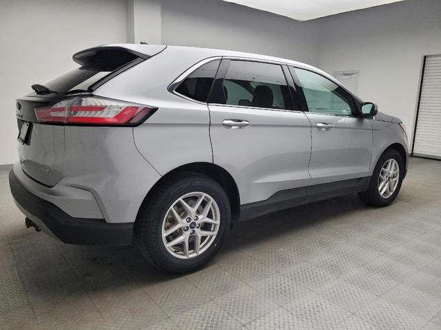 Photo of 2022 Iconic Silver Metallic Ford Edge