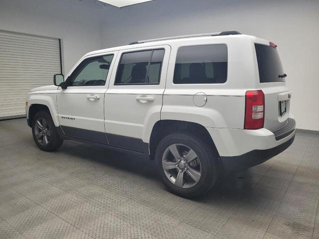 Photo of 2016 Bright White Clearcoat Jeep Patriot
