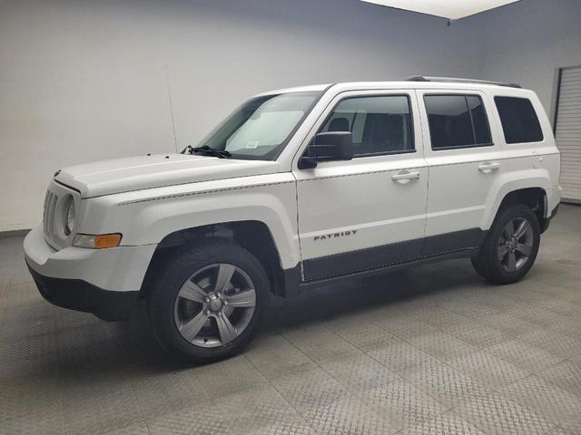 Photo of 2016 Bright White Clearcoat Jeep Patriot
