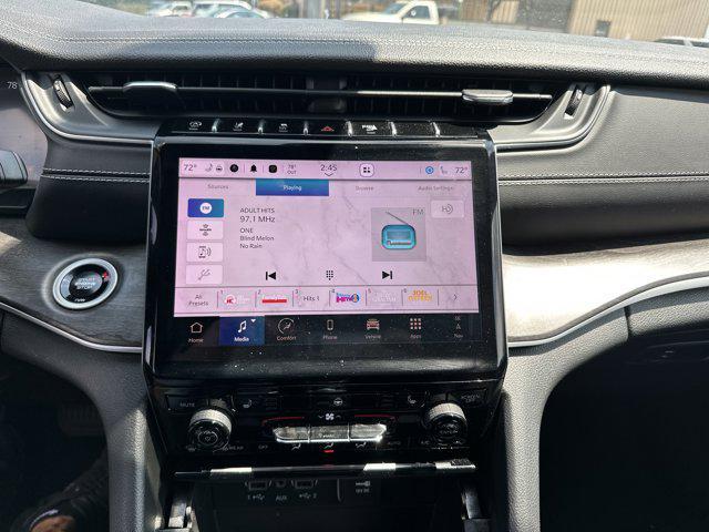 Photo of 2024 Rocky Mountain Pearlcoat Jeep Grand Cherokee