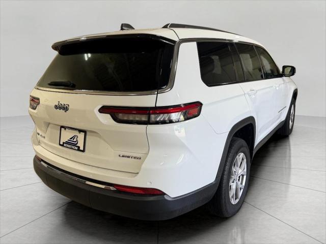 Photo of 2021 Bright White Clearcoat Jeep Grand Cherokee L