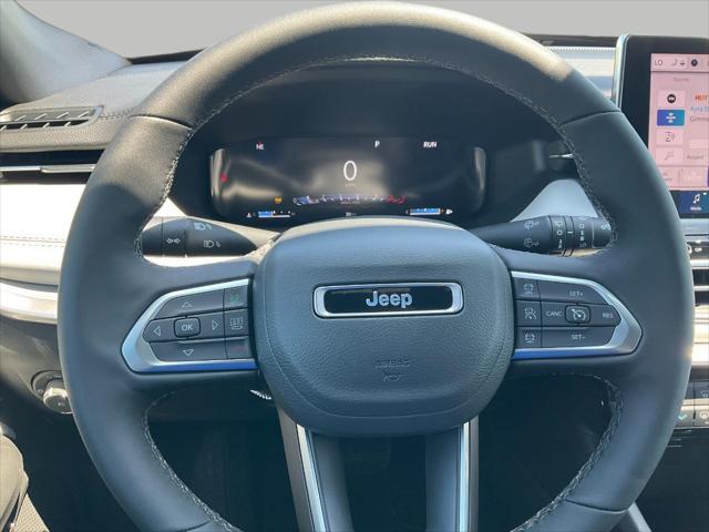 Photo of 2025 Bright White Clearcoat Jeep Compass