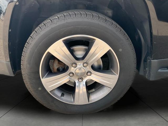 Photo of 2017 Black Clearcoat Jeep Compass