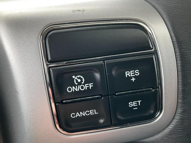 Photo of 2017 Black Clearcoat Jeep Compass