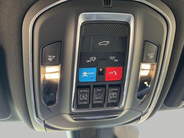 Photo of 2025 Baltic Gray Metallic Clearcoat Jeep Grand Cherokee L