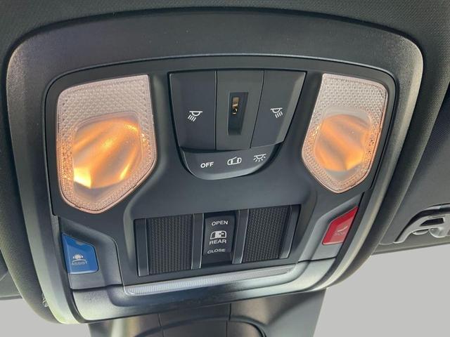 Photo of 2025 Bright White Clearcoat RAM 2500