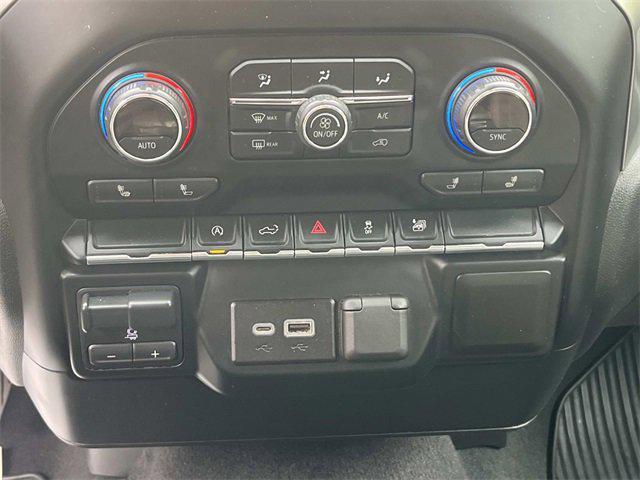 Photo of 2020 Black Chevrolet Silverado 1500