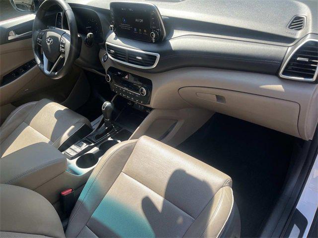 Photo of 2020 Cream White Hyundai TUCSON