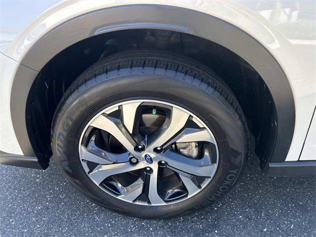 Photo of 2020 Crystal White Pearl Subaru Outback
