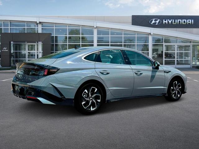 Photo of 2024 Transmission Blue Hyundai SONATA