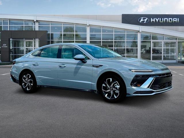 Photo of 2024 Transmission Blue Hyundai SONATA