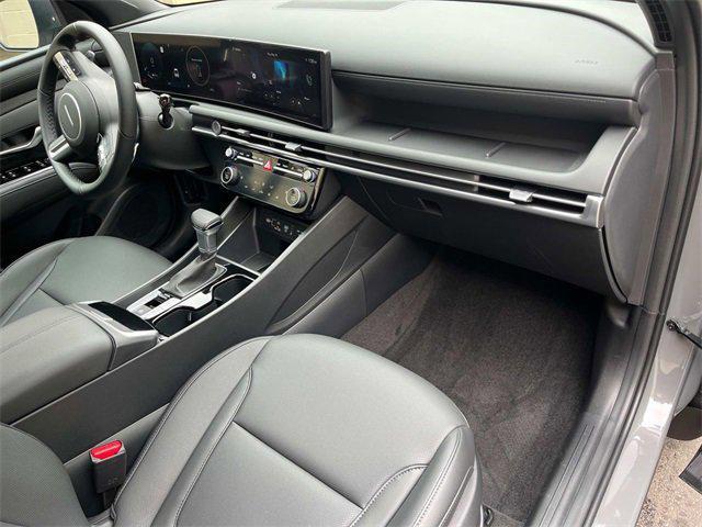 Photo of 2025 Hampton Gray Hyundai SANTA CRUZ