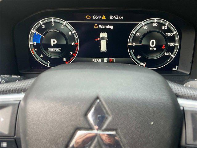 Photo of 2022 Black Mitsubishi Outlander
