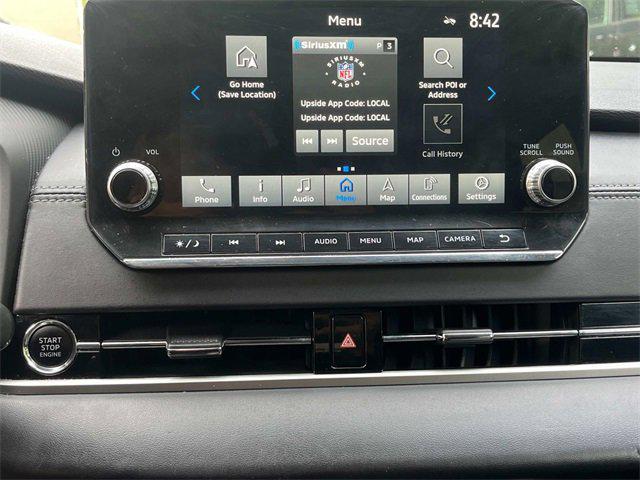 Photo of 2022 Black Mitsubishi Outlander