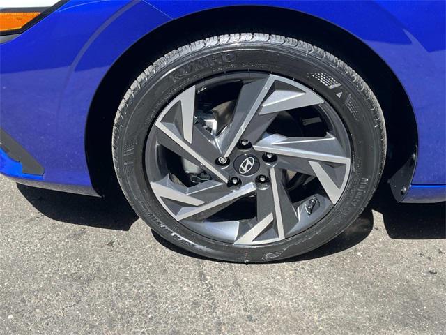 Photo of 2025 Intense Blue Hyundai ELANTRA