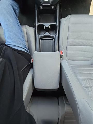 Photo of 2022 Lunar Silver Metallic Honda CR-V