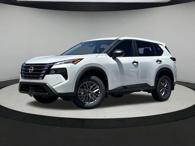 Photo of 2025 Everest White Pearl Nissan Rogue
