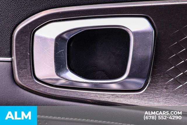 Photo of 2021 Ebony Black Kia Sorento