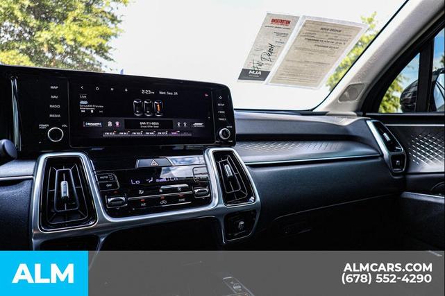 Photo of 2021 Ebony Black Kia Sorento