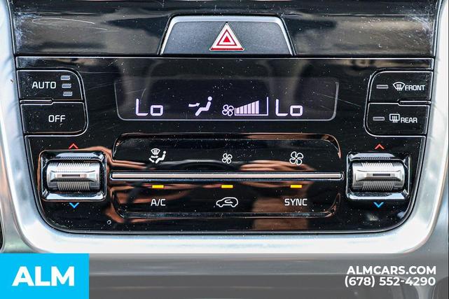 Photo of 2021 Ebony Black Kia Sorento
