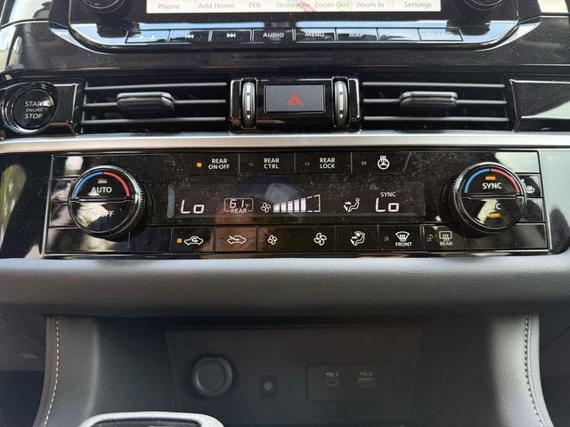Photo of 2025 Brilliant Silver Metallic Nissan Pathfinder