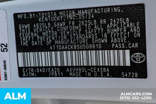 Photo of 2025 White Toyota Camry