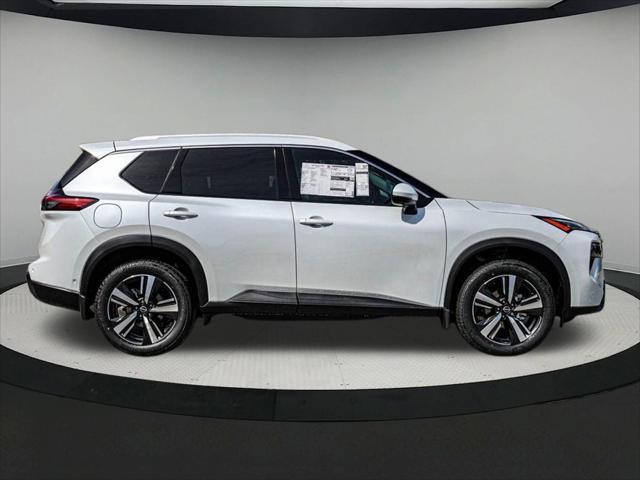 Photo of 2025 Everest White Pearl Nissan Rogue