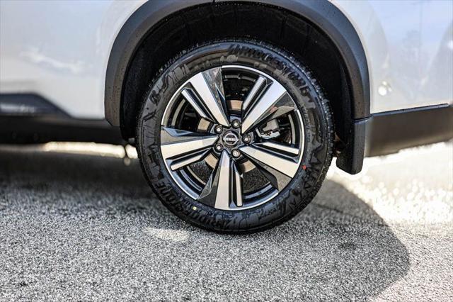 Photo of 2025 Everest White Pearl Nissan Rogue