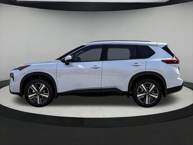 Photo of 2025 Everest White Pearl Nissan Rogue