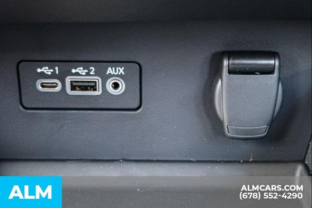 Photo of 2025 Glacier White Nissan Altima