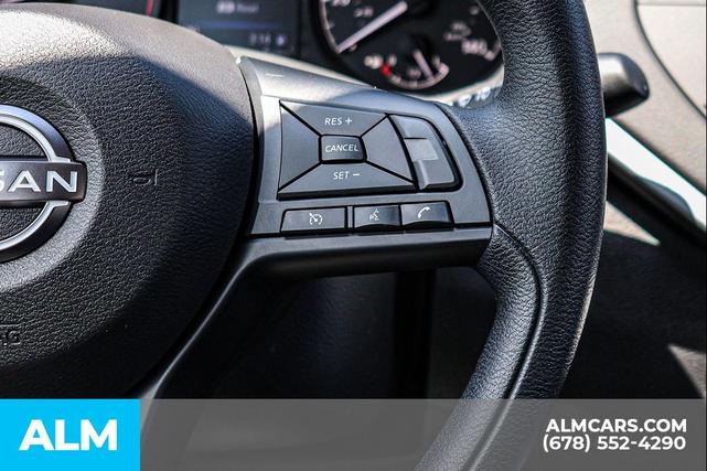 Photo of 2025 Glacier White Nissan Altima