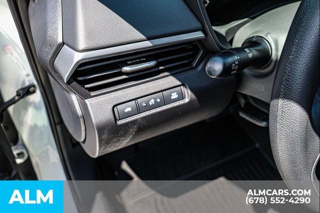 Photo of 2025 Glacier White Nissan Altima