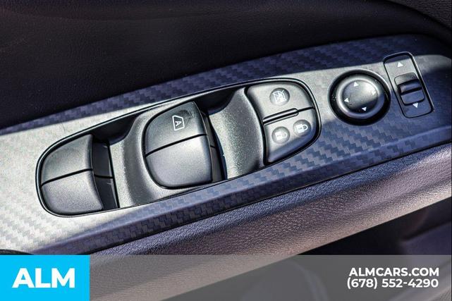 Photo of 2025 Glacier White Nissan Altima