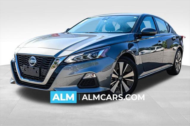 Photo of 2022 Gun Metallic Nissan Altima