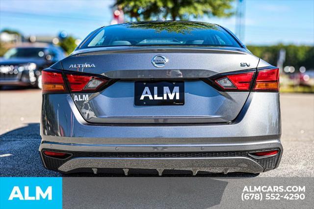 Photo of 2022 Gun Metallic Nissan Altima