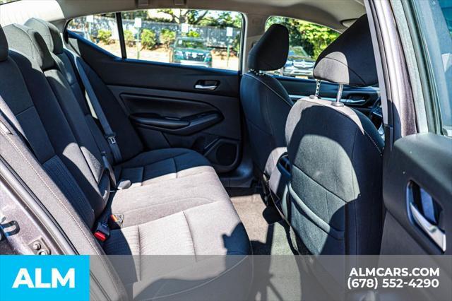 Photo of 2022 Gun Metallic Nissan Altima