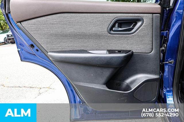 Photo of 2023 Caspian Blue Metallic Nissan Rogue