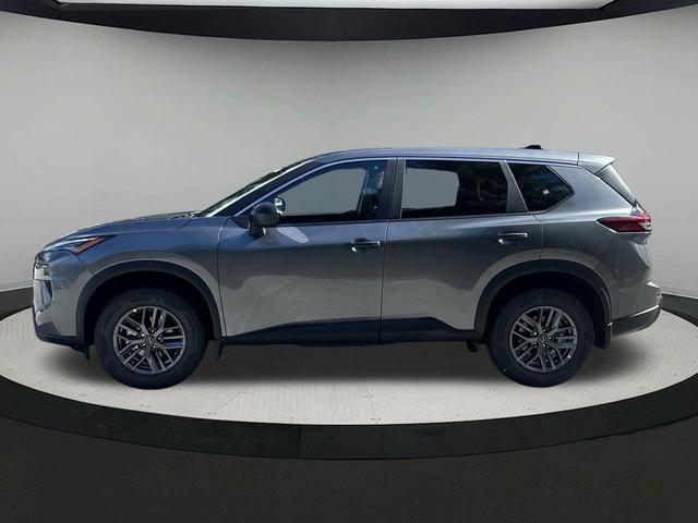 Photo of 2025 Gun Metallic Nissan Rogue