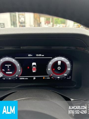 Photo of 2024 Super Black Nissan Pathfinder