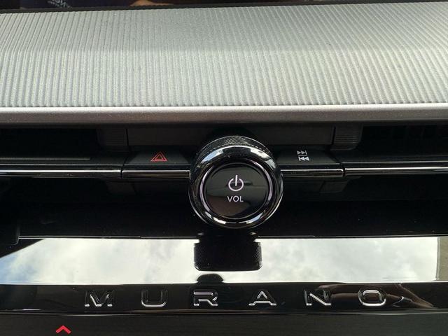 Photo of 2025 Everest White Pearl Tricoat Nissan Murano