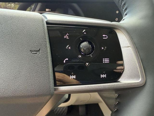 Photo of 2025 Everest White Pearl Tricoat Nissan Murano