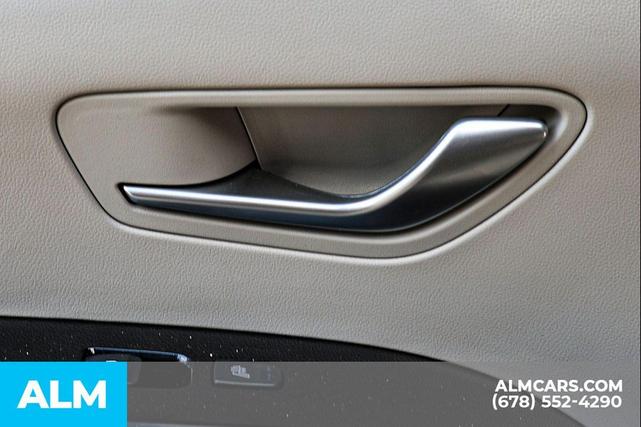 Photo of 2024 Black Pearl Hyundai TUCSON