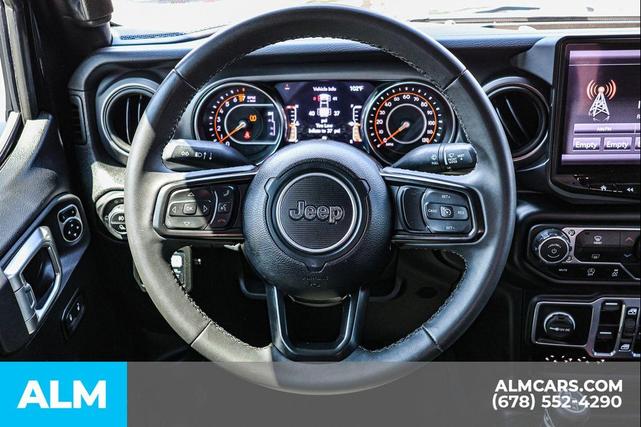 Photo of 2023 Black Clearcoat Jeep Gladiator