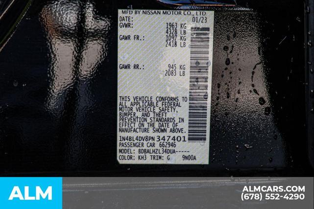 Photo of 2023 Super Black Clearcoat Nissan Altima