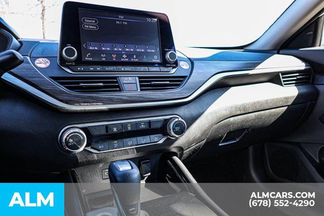 Photo of 2023 Brilliant Silver Metallic Nissan Altima