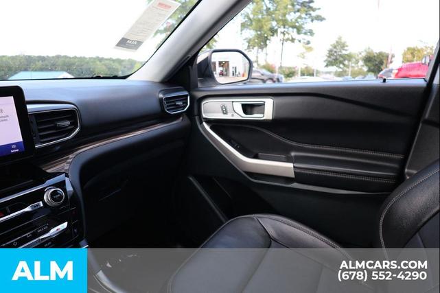Photo of 2023 Oxford White Ford Explorer