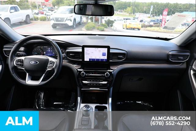 Photo of 2023 Oxford White Ford Explorer