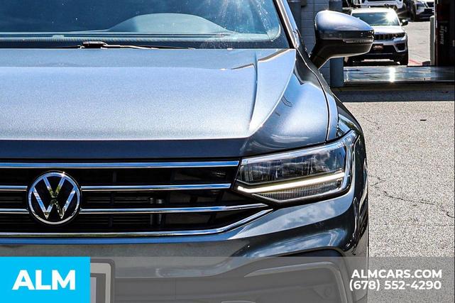 Photo of 2024 Gray Volkswagen Tiguan